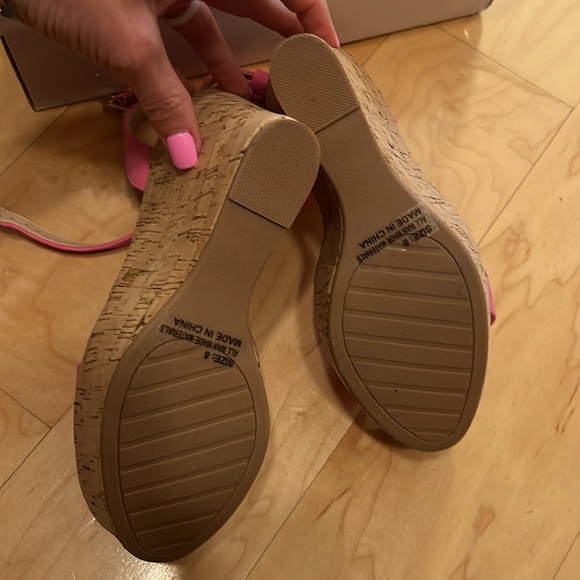 Wedges - Picture 5 of 5